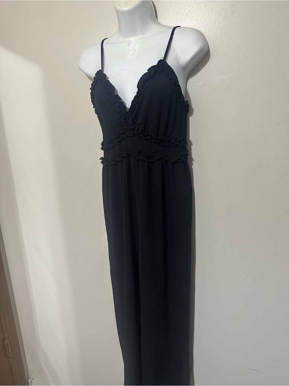 Inspired Heart Black Ruffle Jumpsuit S – Spaghetti Strap Boho Chic Style